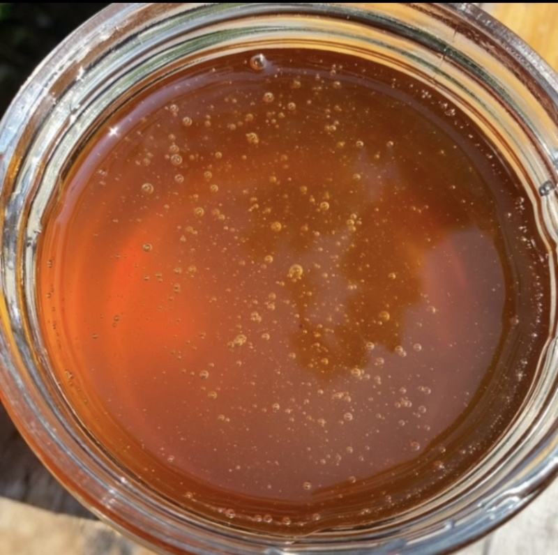 广西梧州苍梧县天然土蜂蜜，欢迎老板随时进店咨询。