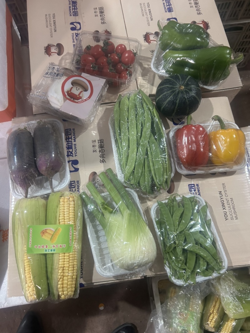 蔬菜礼盒大量有货。市场直发，电商供货。
