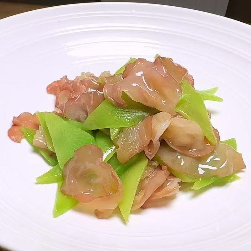粉红木耳
