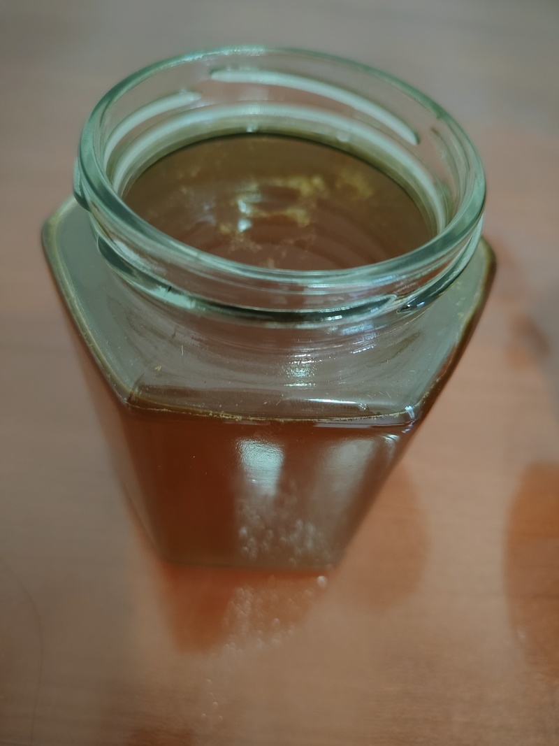 广西桂林深山野生冬蜜蜂蜜出售