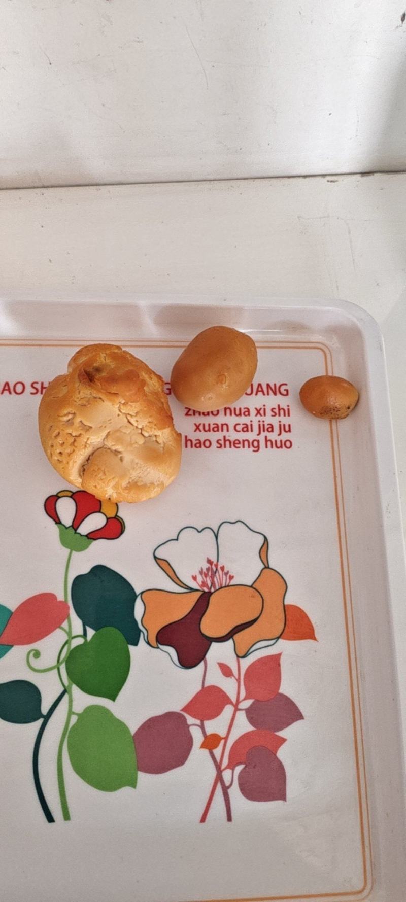 自己家养了几年的笨鸡。