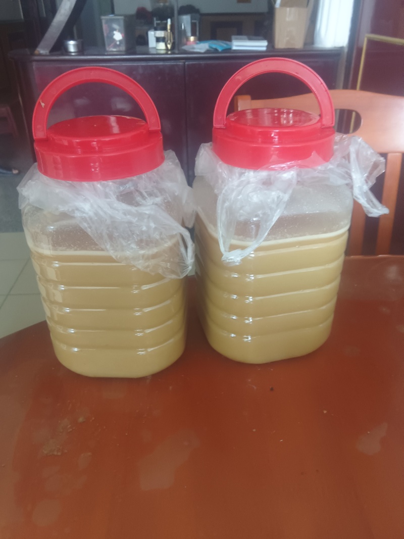 1纯蜂蜡、2蜂蜜