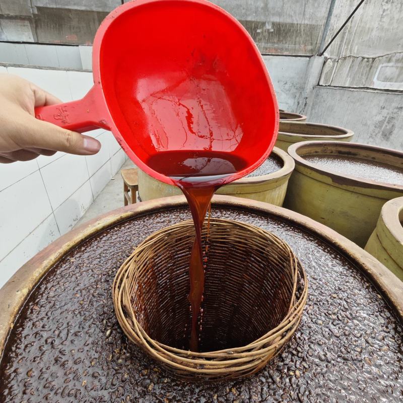 古法酱油现打现买酱油地摊早市赶集展会现打现买酱油