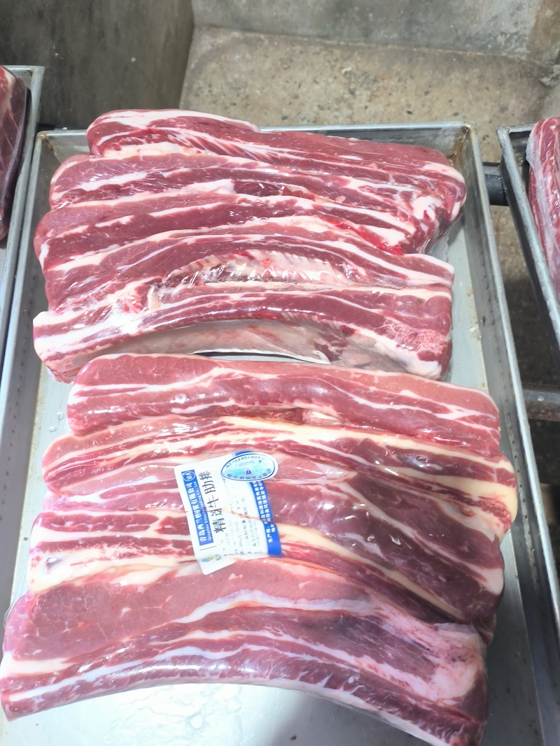 国产纯干多肉冷鲜牛排可锯段肥瘦比例均匀口感好
