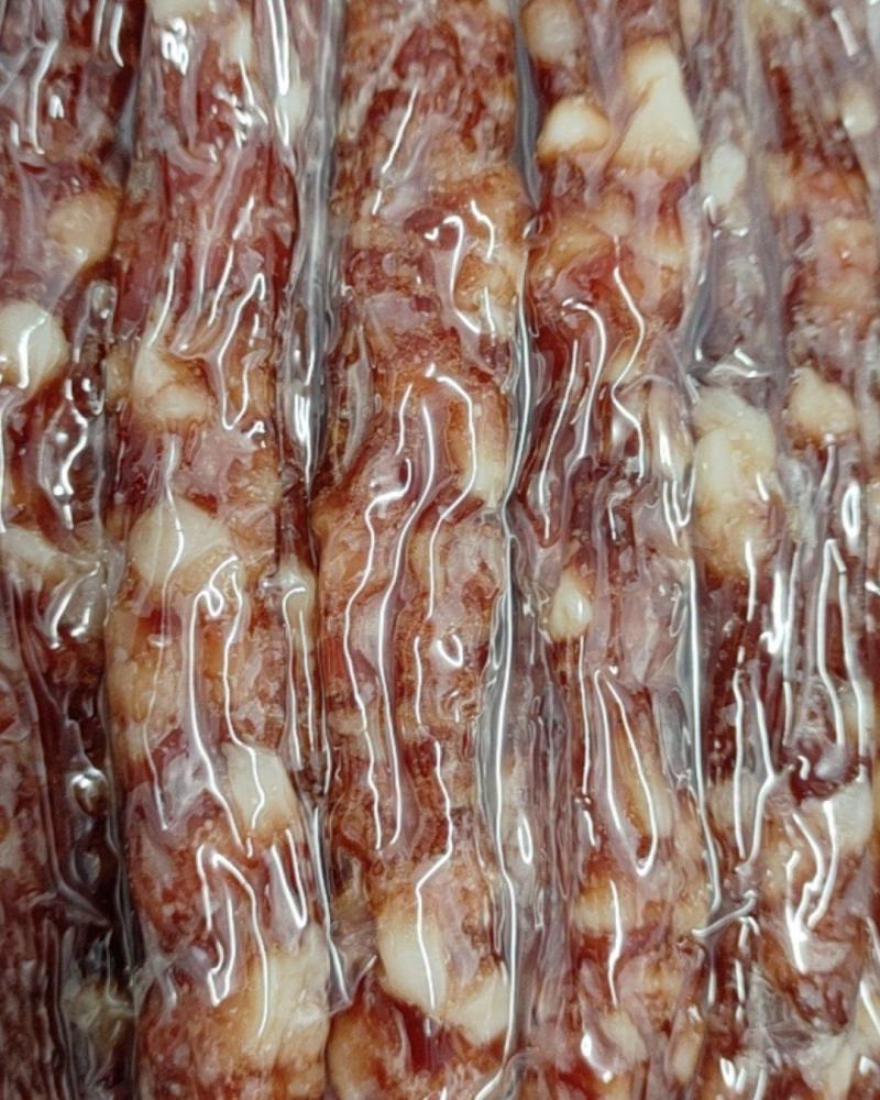 精品腊肠，腊肉货源充足量大从优质量保证一手货源