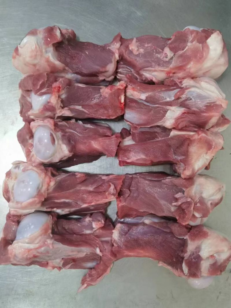 多肉羊棒骨，内蒙古羊羔多肉棒和少肉棒骨。长期大量加工