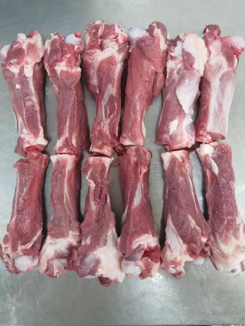 多肉羊棒骨，内蒙古羊羔多肉棒和少肉棒骨。长期大量加工