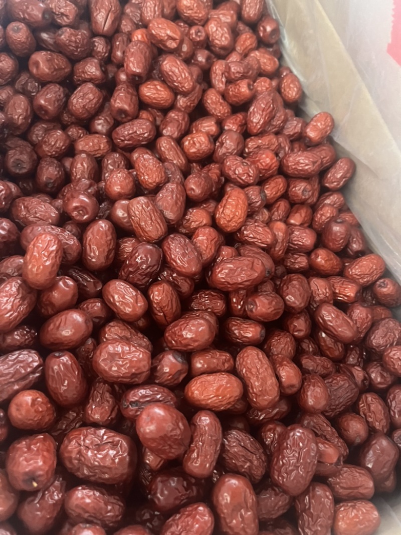 新疆灰枣一级，厂家直销！各种规格级别齐全