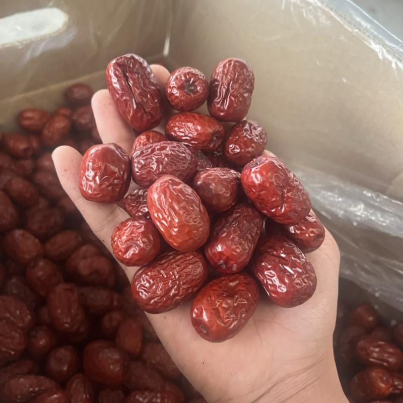 新疆灰枣特级，厂家直销！各种规格级别齐全