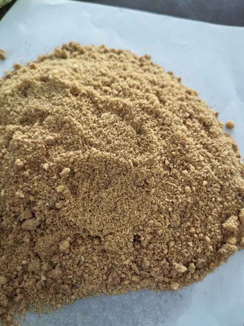 饲料原料面包渣，饼干粉货源充足量大价优欢迎随时联系