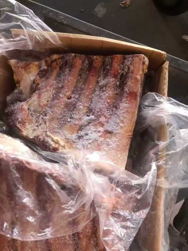 满肉黄膘牛肋排，瘦度好