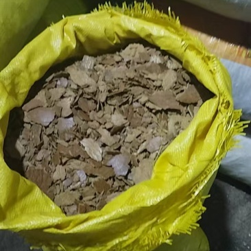 优质花生饼，选用优质花生米，只做好吃安全精品的花生饼