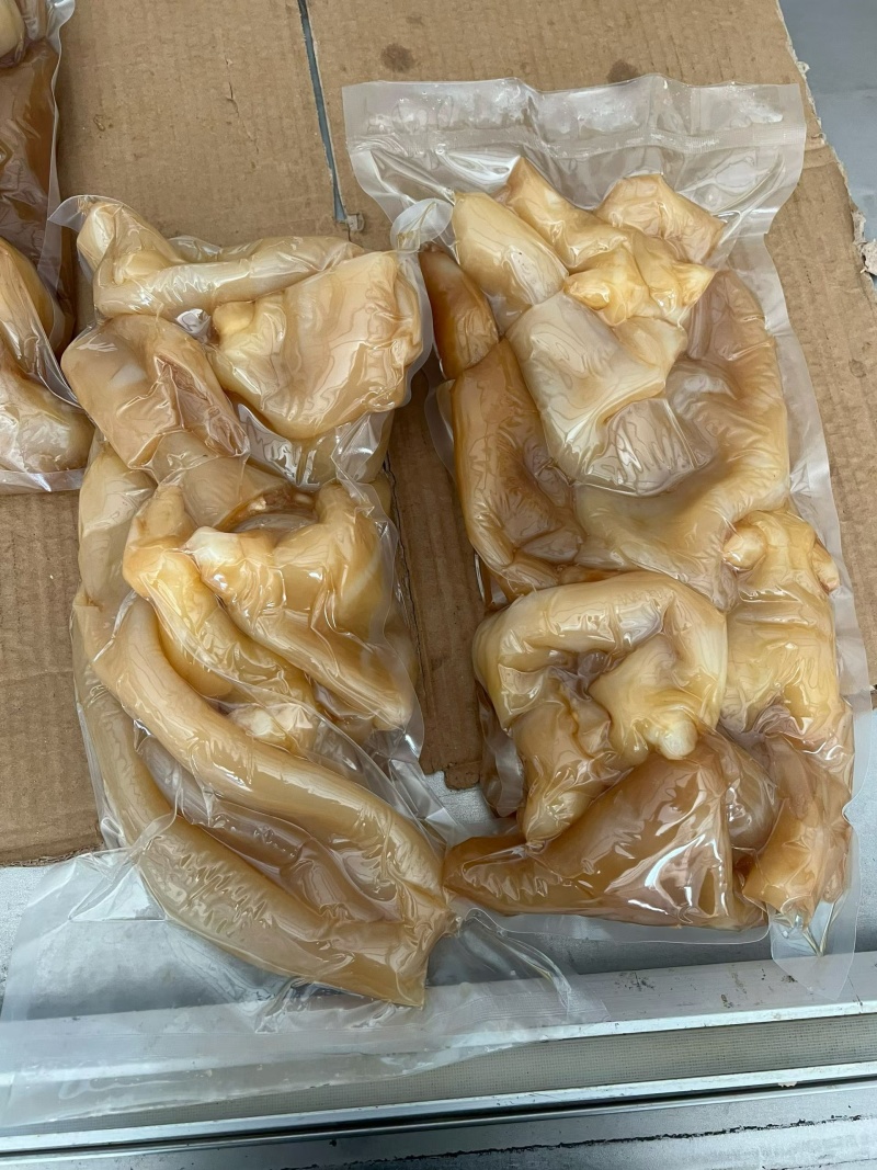 酱香牛蹄皮。价格优惠。真空包装。支持样品发货