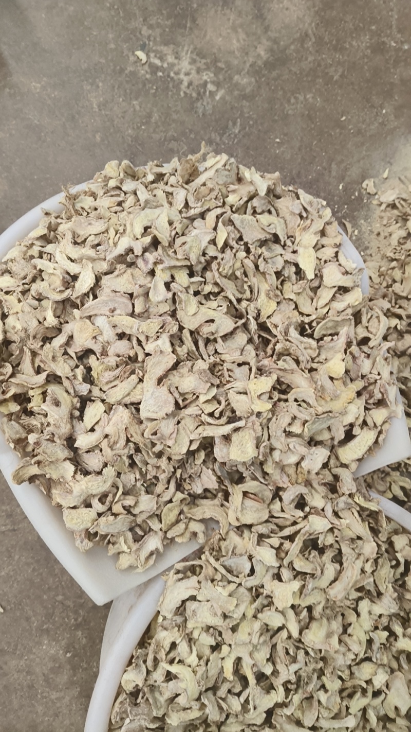 大量出售云南低硫姜片