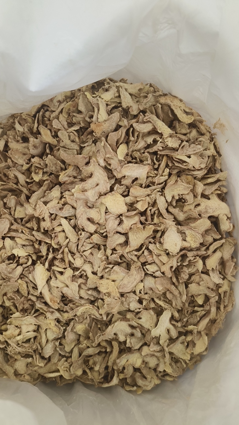 大量出售云南低硫姜片