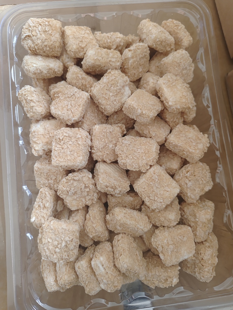 旅游景点赶集摆摊**高利网红零食