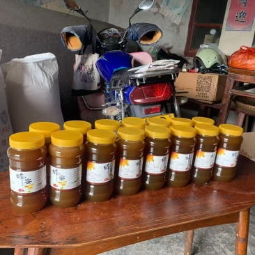 恩施农村纯正百花蜜（农村老百姓的土特产，请电话联系）