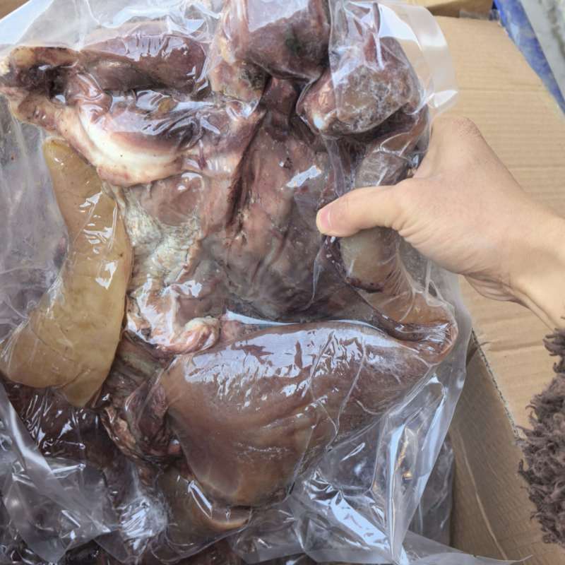 【熟牛头肉】全熟牛头，火烧退毛去淋巴