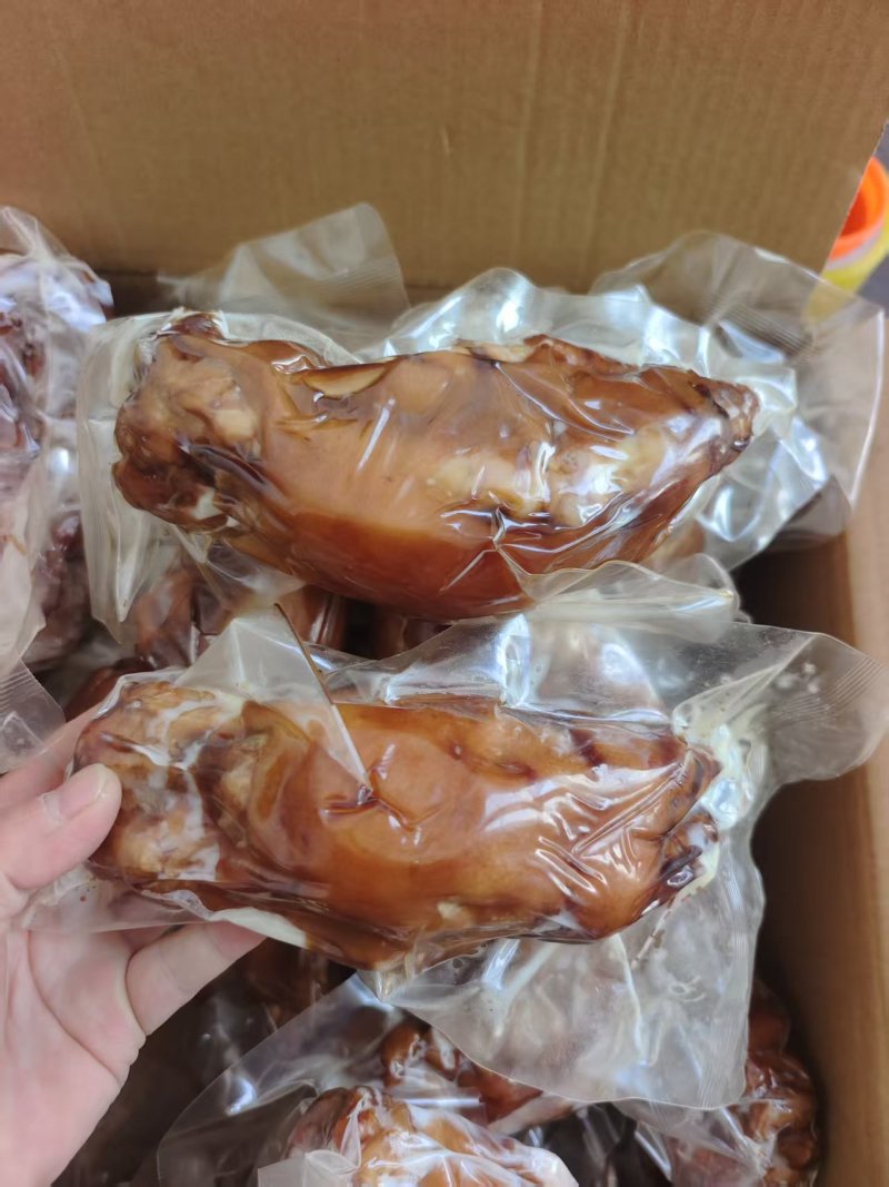 酱卤熟猪蹄，真空包装，解冻后直接食用，餐桌必备产品