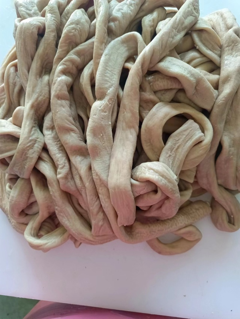 国产纯干牛肠，价格便宜，质量保证。