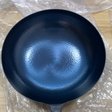 章丘手工锻打铁锅