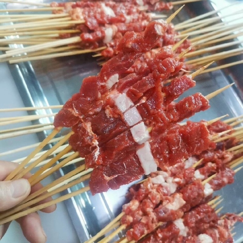 【热卖】羊肉串每天手穿，工厂批发量大质优价格优惠