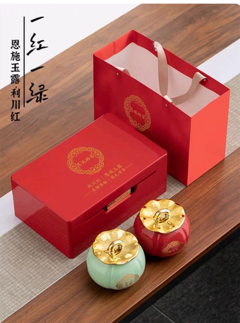 恩施玉露，硒茶春茶待采了，需要的老板可以预约了自有茶田和茶厂