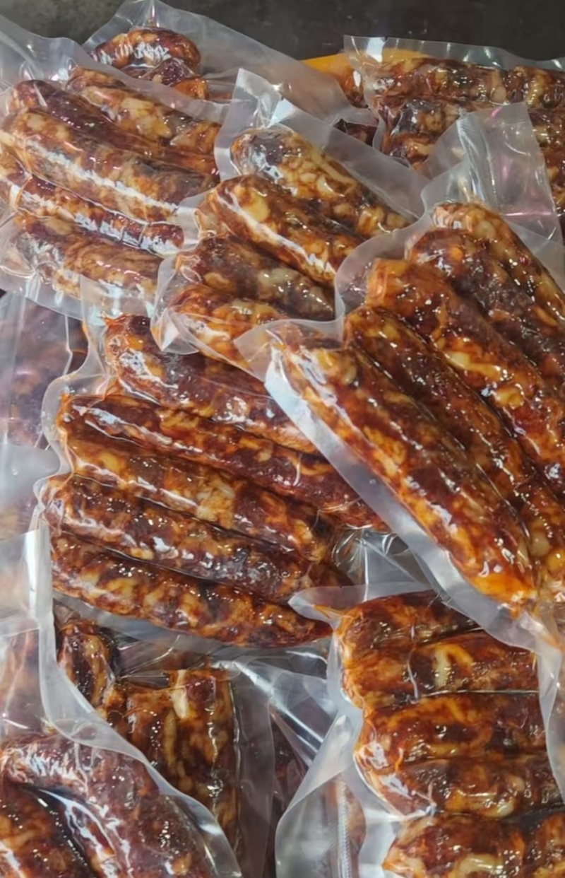 广味腊肠/麻辣腊肠/五香腊肠/三种口味/货源充足