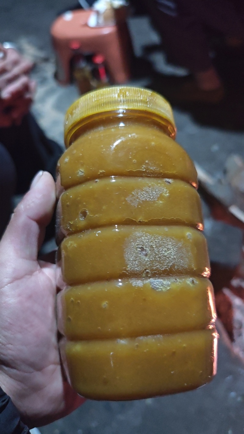 正宗大凉山土蜂蜜
