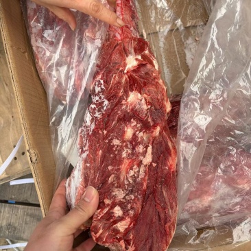 满肉牛脖骨