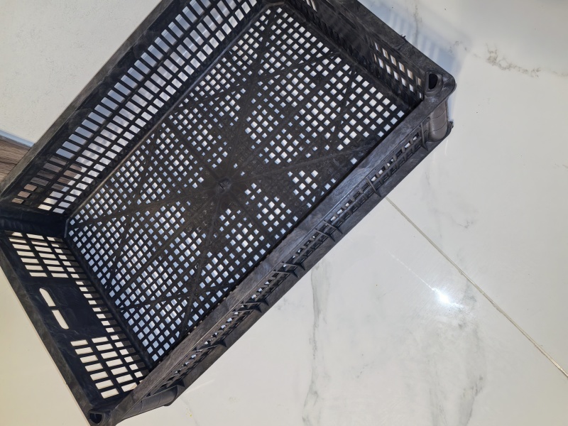 鸭苗筐，塑料筐，厂家大量出售，要货的老板速度联系我