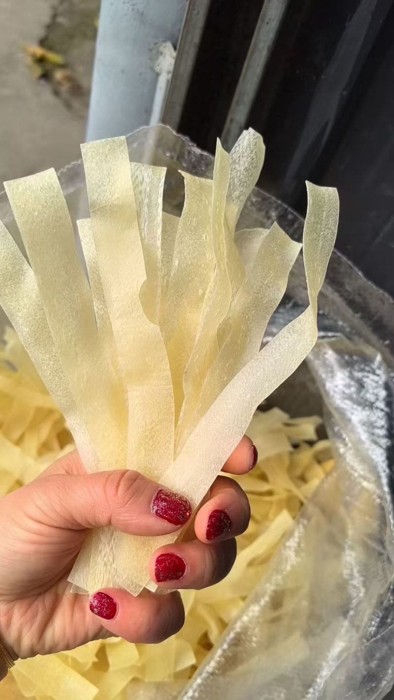 干凉皮批发白净韧性好不易断节一件20斤跑江湖商用批发