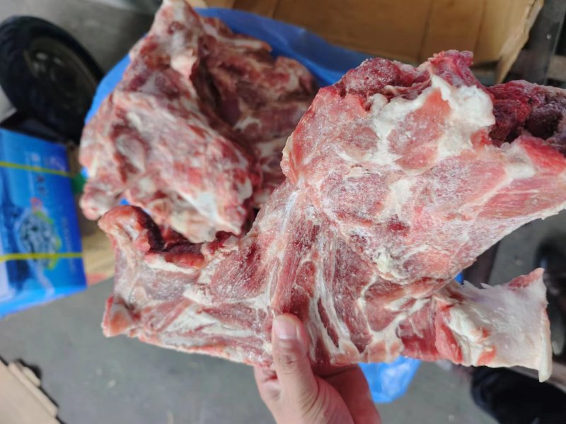 猪颈骨犟骨头手撕大骨专用产品！带排的一款颈骨