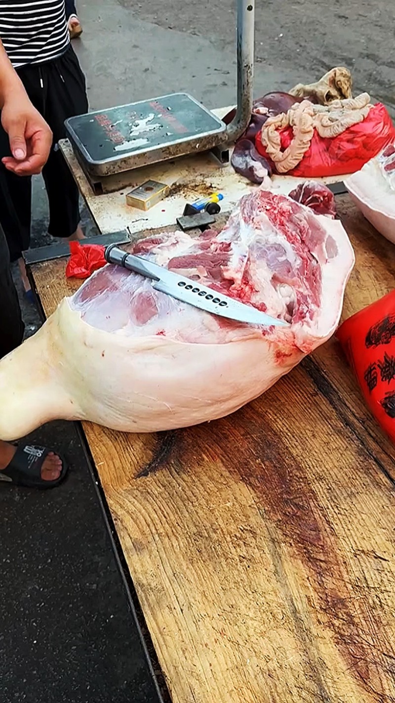 带肘猪脚B（热鲜）柳州同城冷鲜现杀带筋多肉卤味烧烤餐饮商用食