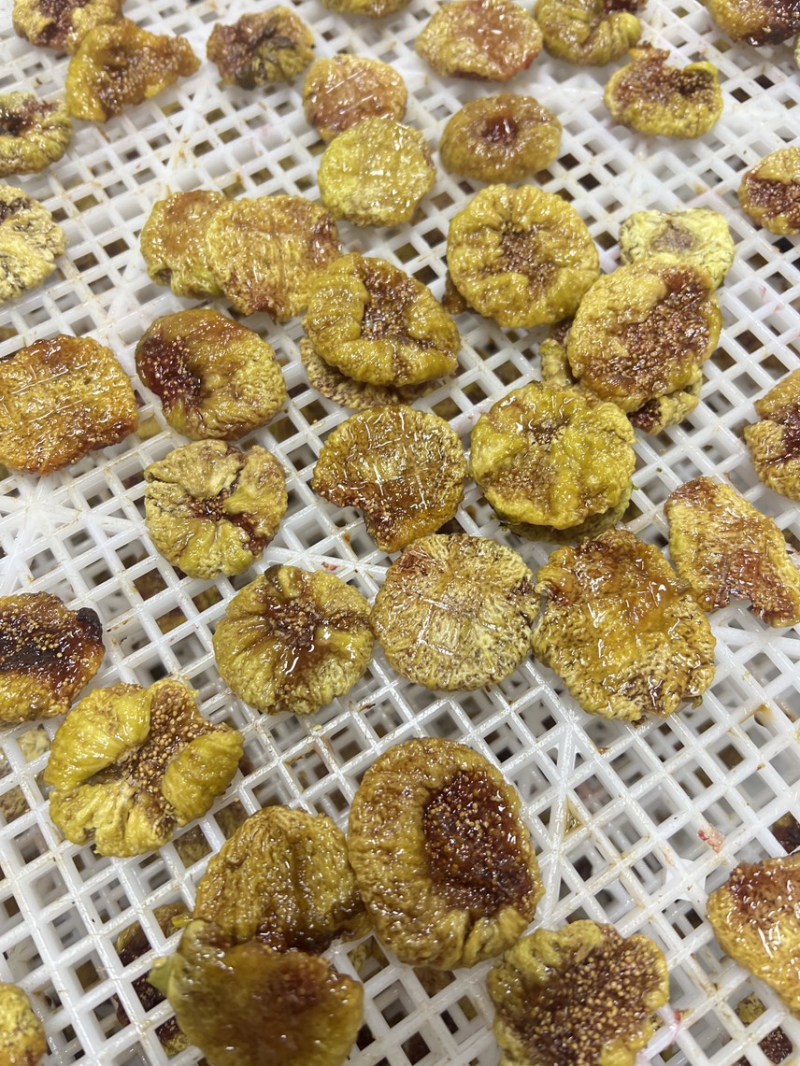 威海青皮无花果饼无花果干整个无花果扒皮烘干