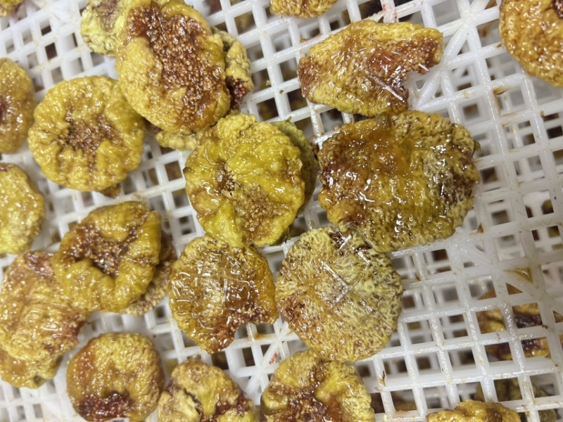 威海青皮无花果饼无花果干整个无花果扒皮烘干
