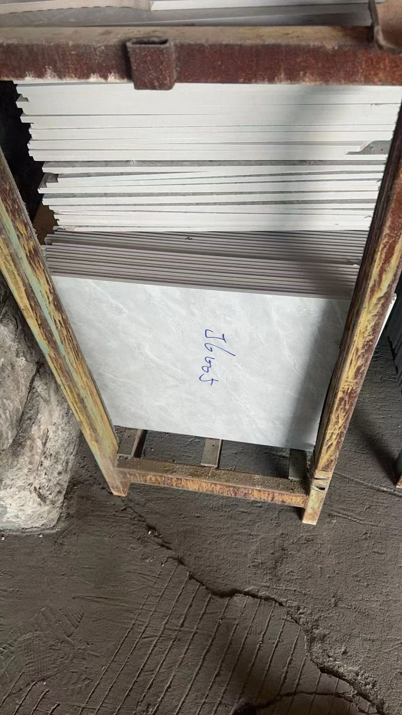 600*600次品瓷砖