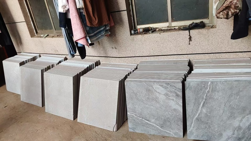 600*600次品瓷砖