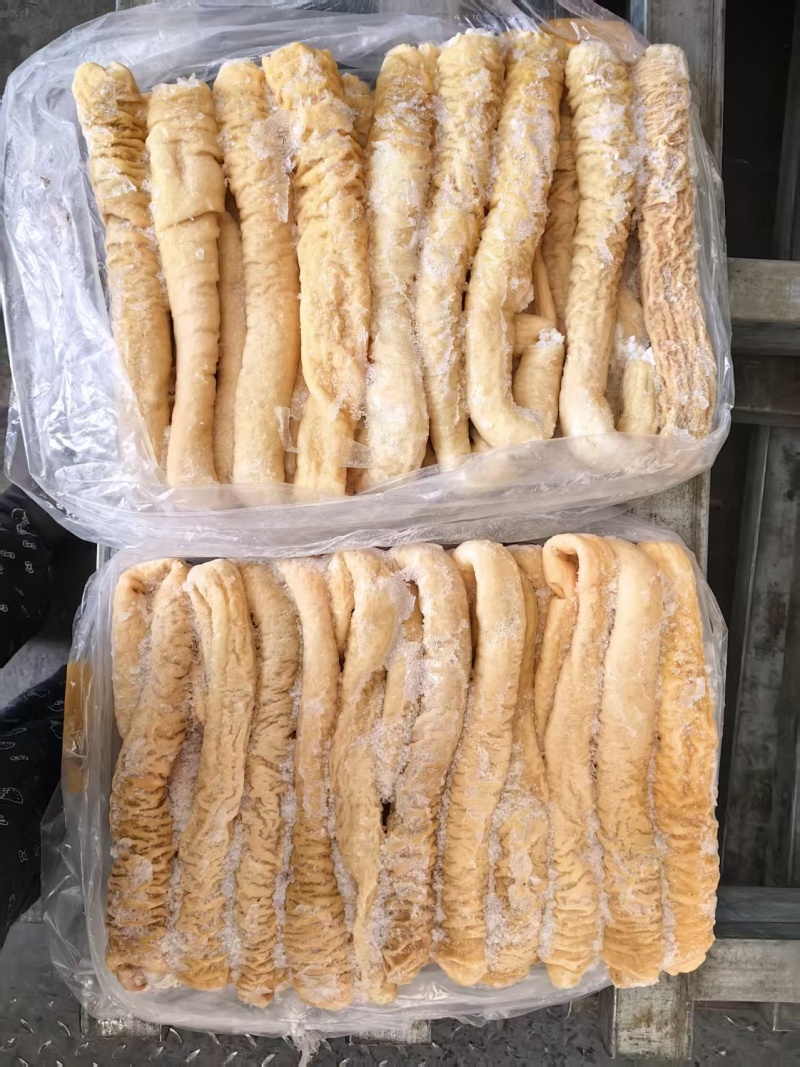 少油大肠头纯干一箱2板，20条20斤长期稳定，手续齐全