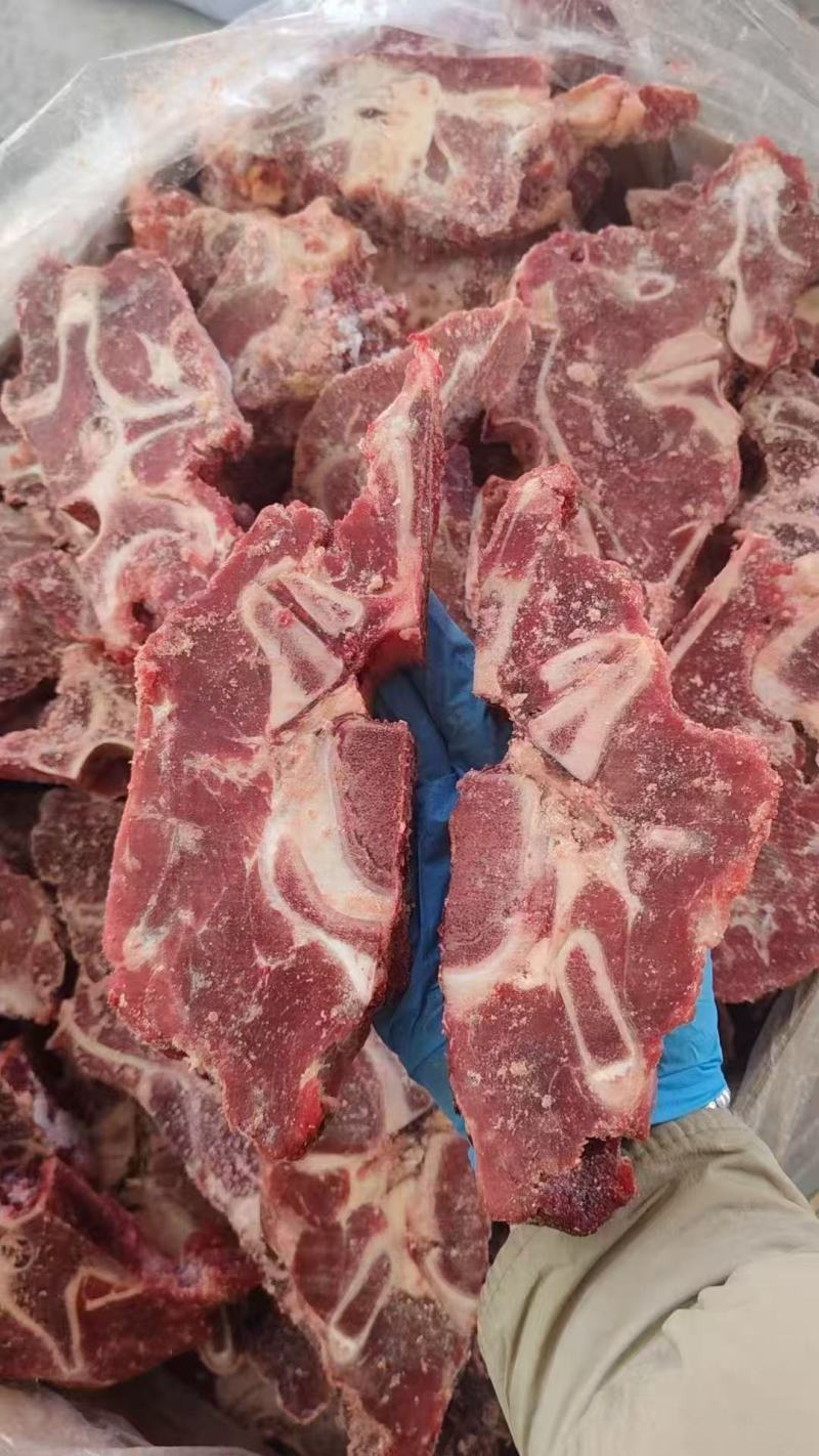 满肉牛脖骨