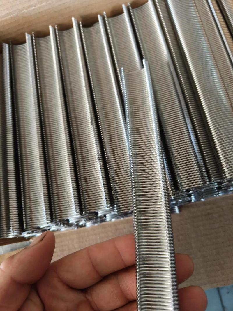 专用绑笼钳M型钉组笼钳专用钉m型卡扣鸡笼捆笼钳