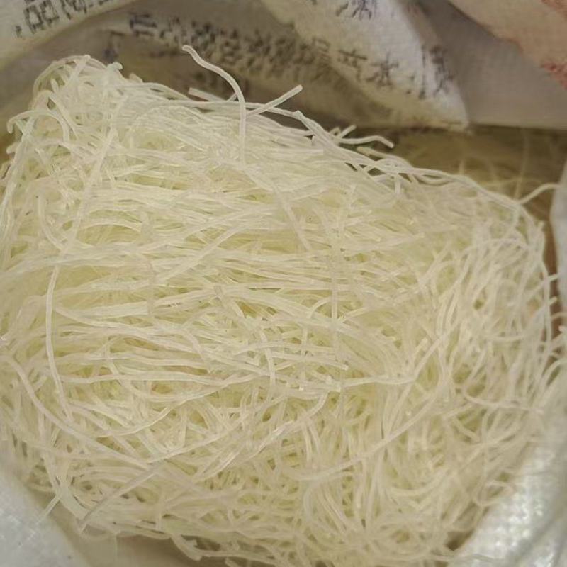 米粉，麻辣烫面饼，小吃摊