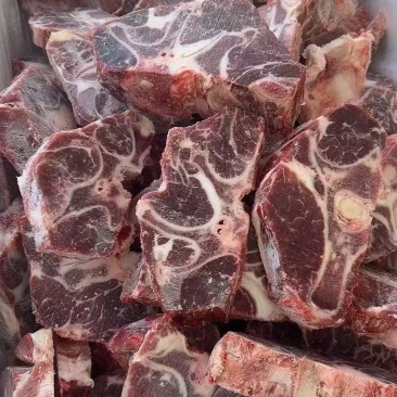 国产满肉牛脖骨