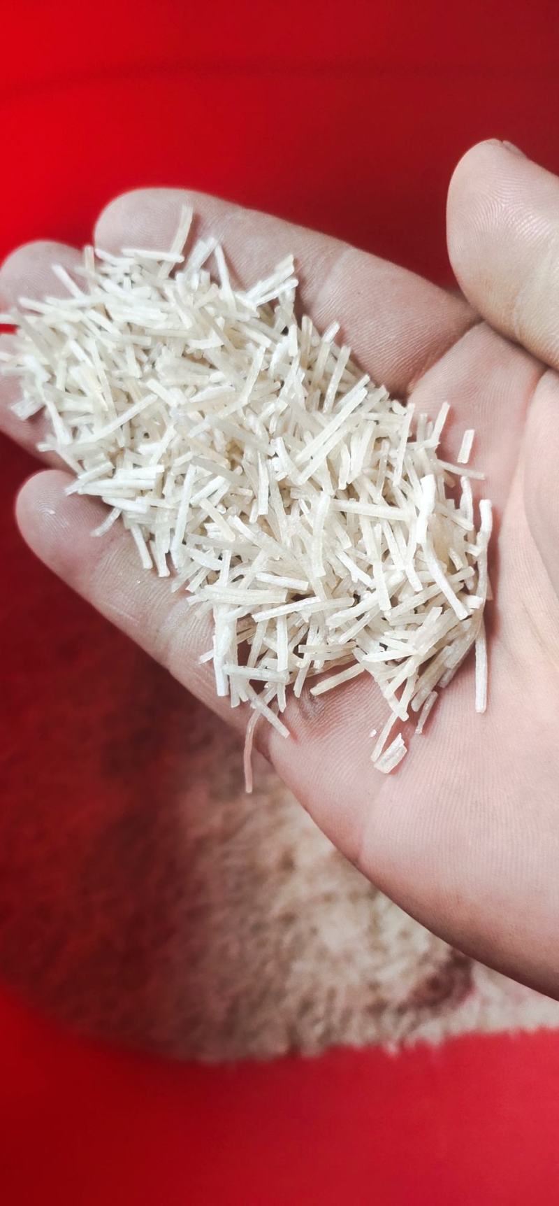 粉条。包子馅碎粉条