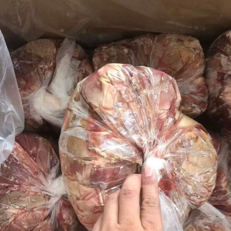 带皮生羊肉