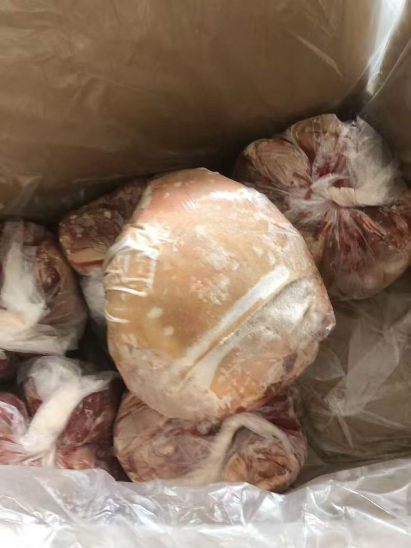 带皮生羊肉