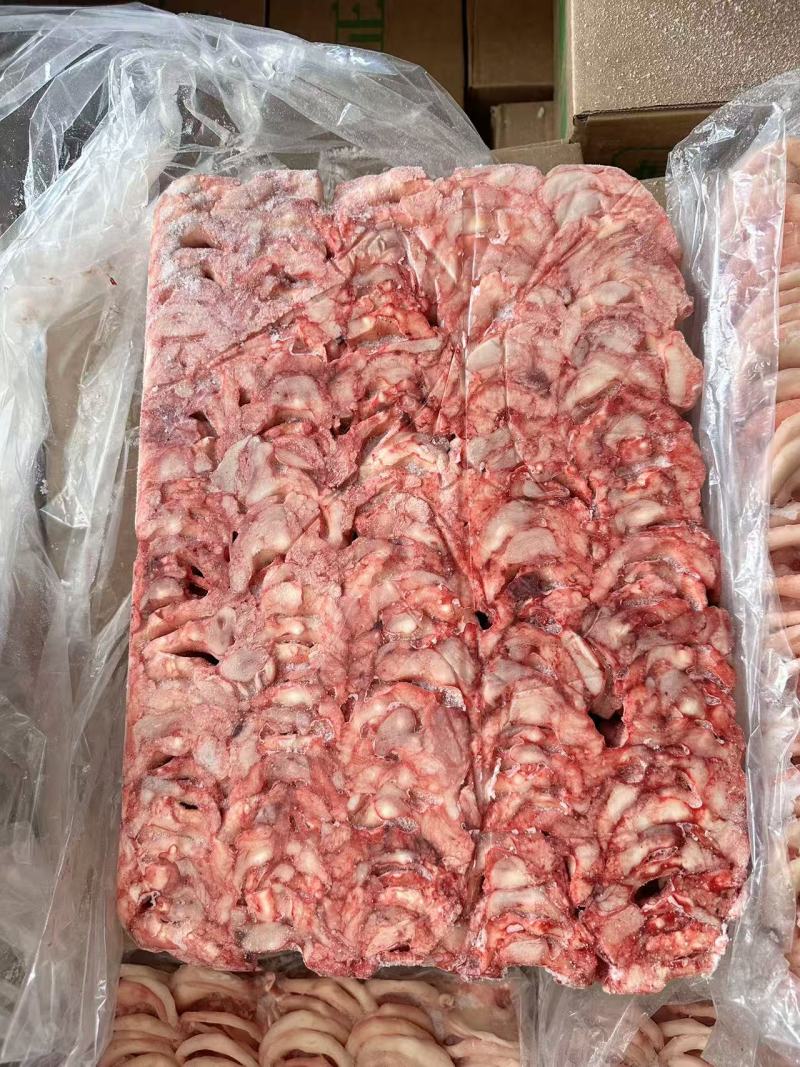 猪金钱，金钱，脆骨，串串，一箱700片左右纯干不带肉