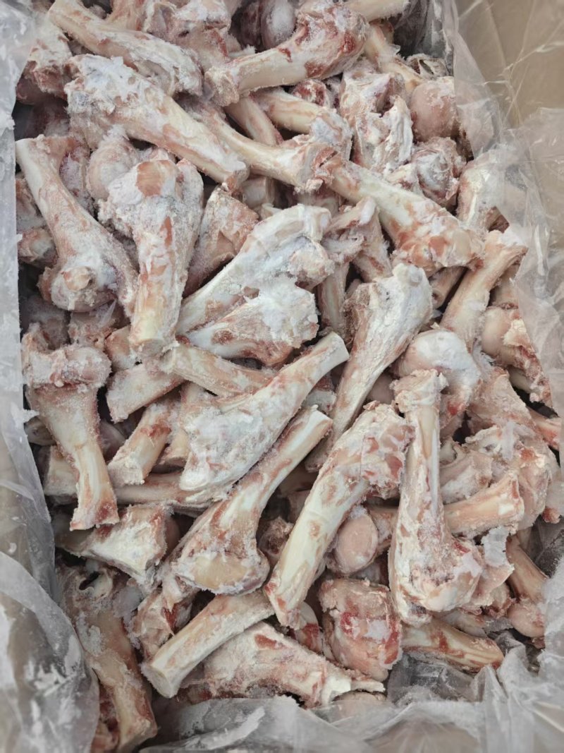 熬汤羊棒骨