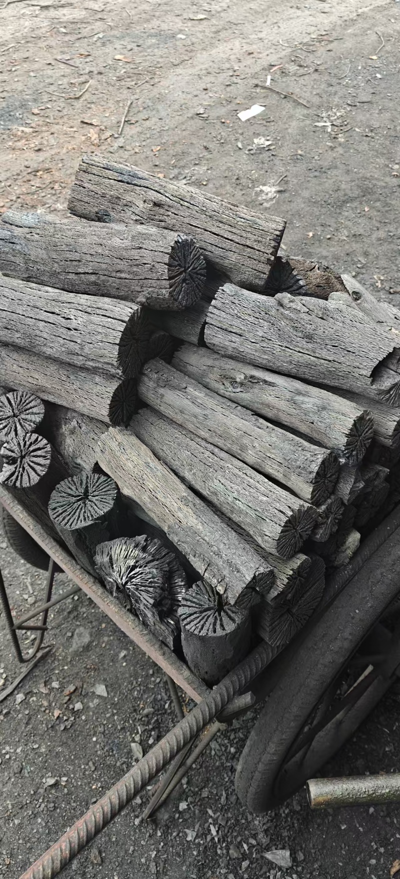 青冈炭，荔枝炭