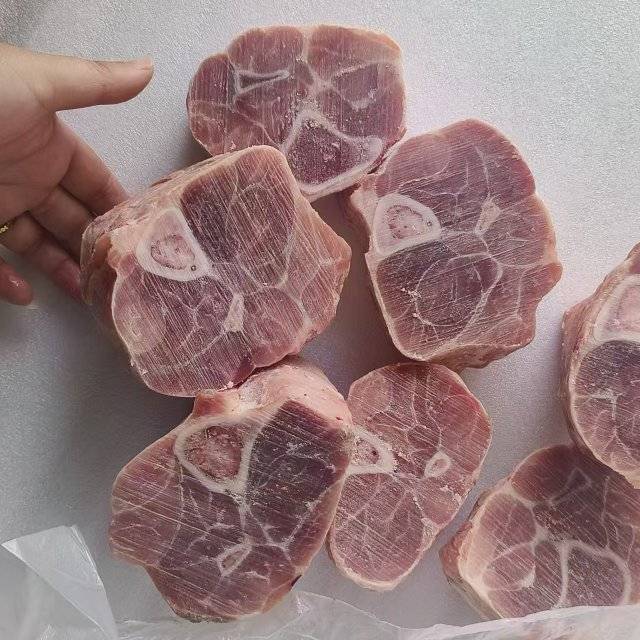 满肉腿骨切块，
